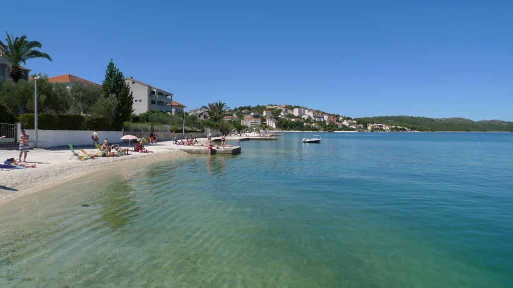 Apartments Tonka Trogir Bagian luar foto